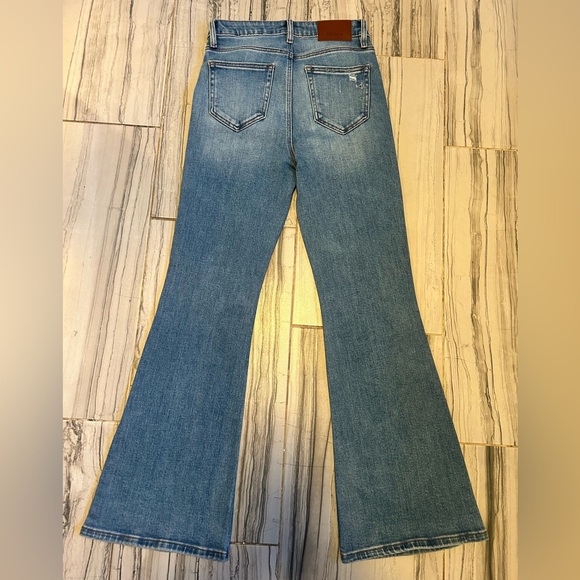 NWOT Buckle Hidden Jeans Happi High Rise Flare Stretch Jean - Picture 4 of 15